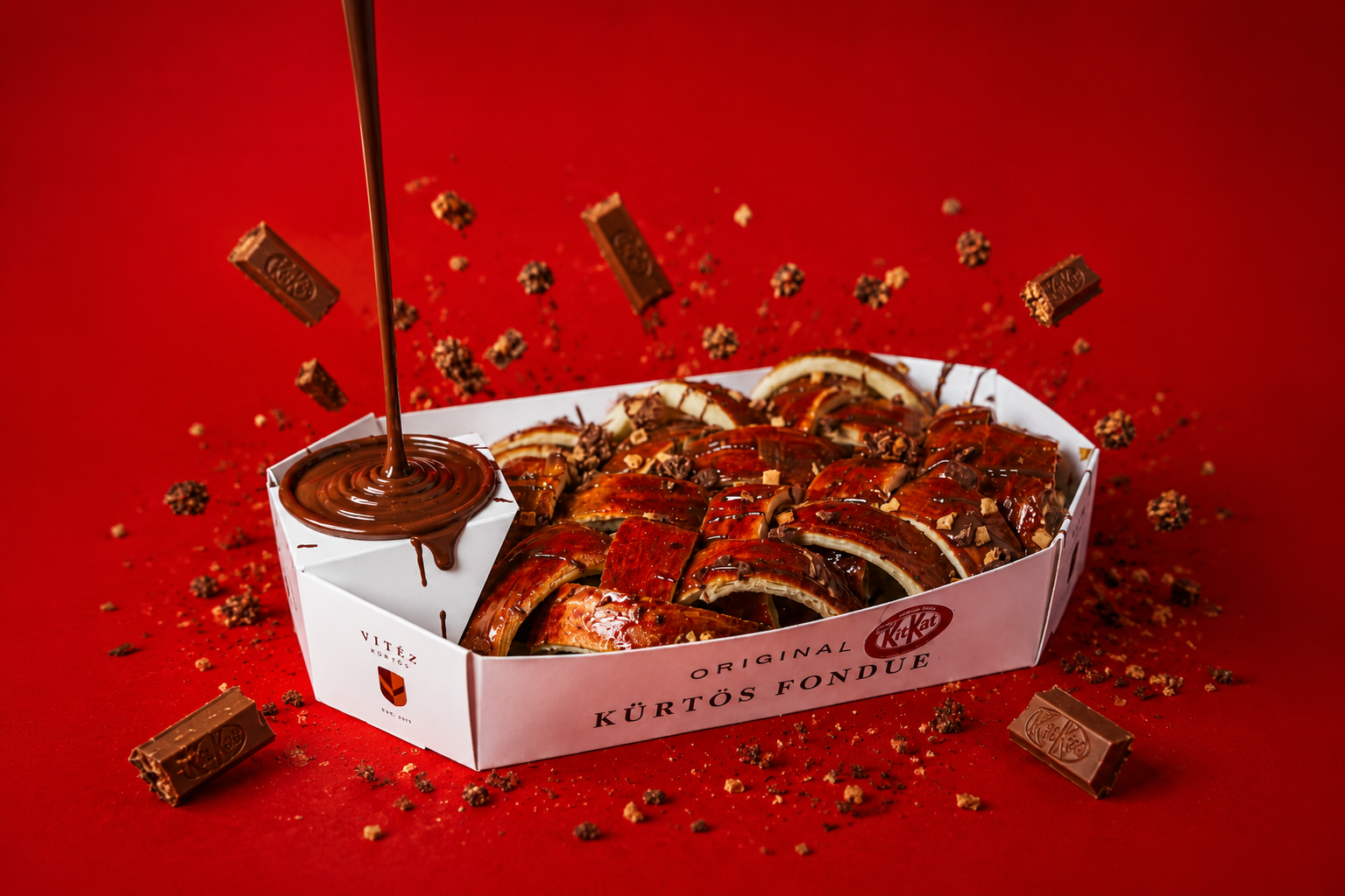 CRUNCHY Kürtős Fondü krémes mártogatóssal és kakaós szósszal made with KITKAT® Spread & KITKAT® Sauce